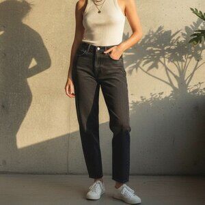 Abercrombie & Fitch Black The 80's Mom High Rise Jeans 4 Short